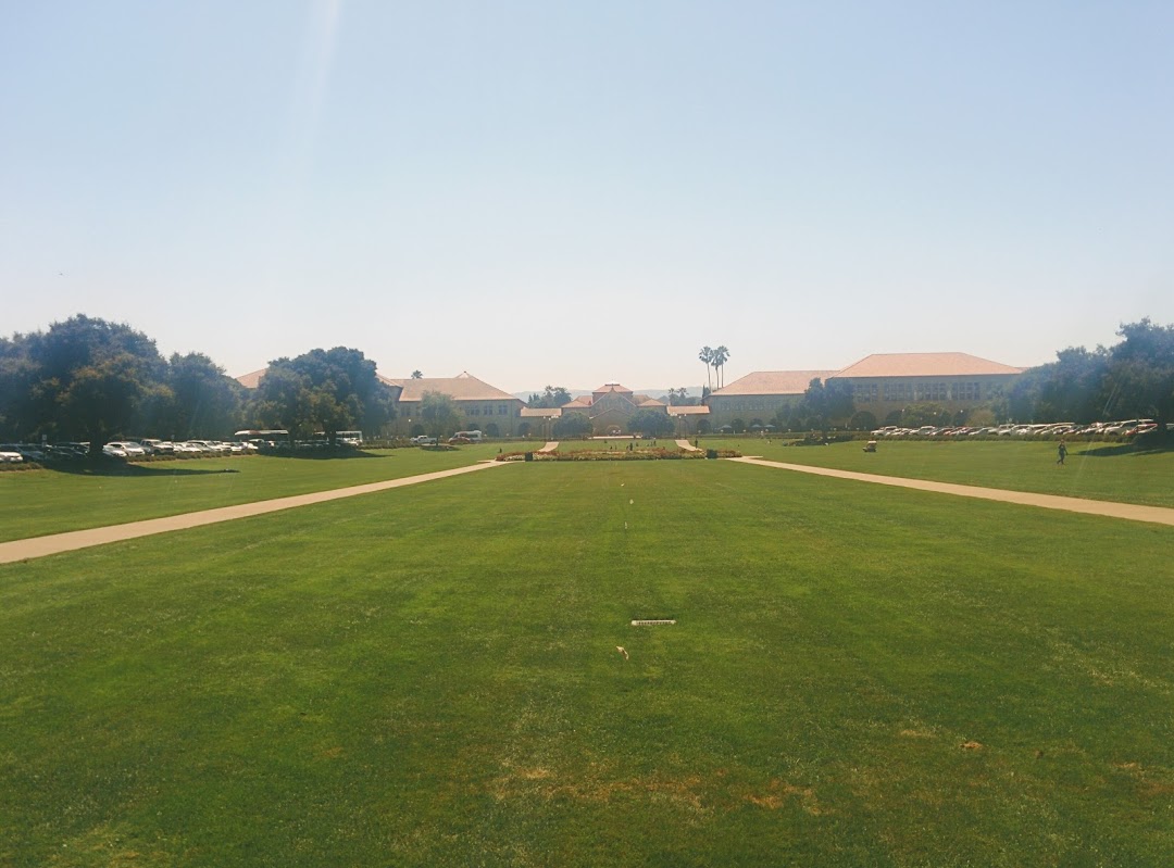 That's one hell of a front lawn.